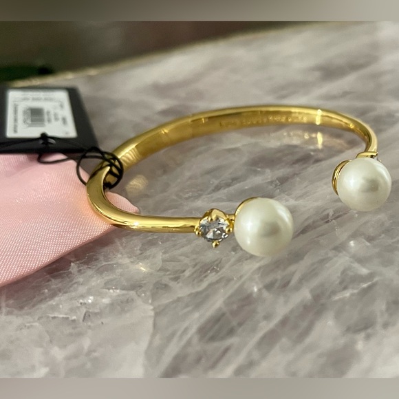 GIFT IDEA💕NWT 2pc Kate Spade Pearls of Wisdom Drop Earrings & Bracelet Set - Picture 4 of 12